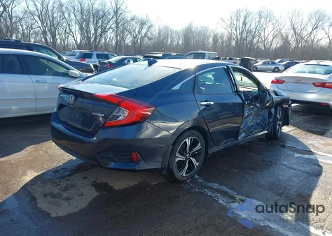 2018 Honda Civic Touring z USA, uszkodzony, nr VIN 19XFC1F91JE001194